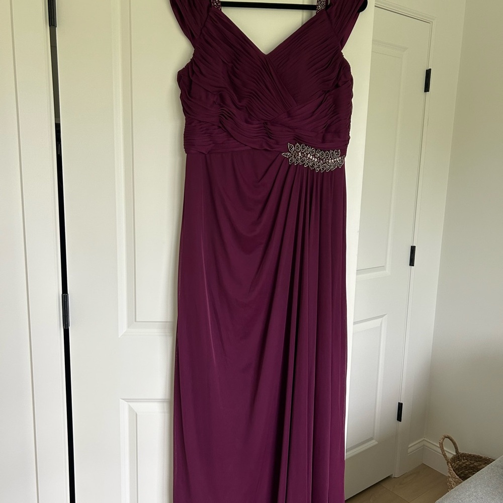 Alex Evenings Purple Ruched Sleeveless Gown